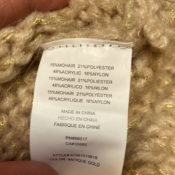 BEBE Beige Mohair/ Polyester -Womens Cardigan Sweater Metallic Threading Size S - Picture 5 of 6